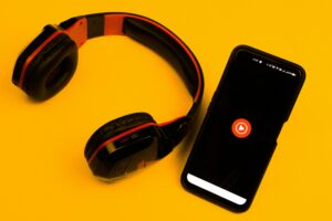 Tune Into AM FM Radio on Your Phone
